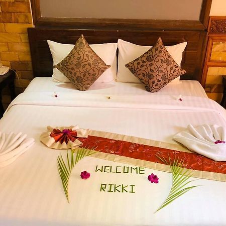 160 Angkor Villa シェムリアップ エクステリア 写真