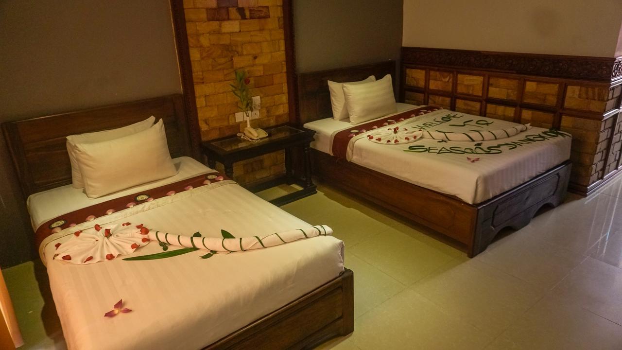 160 Angkor Villa シェムリアップ エクステリア 写真